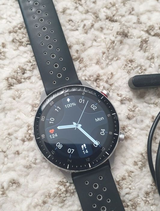 Smart watch + încărcător
