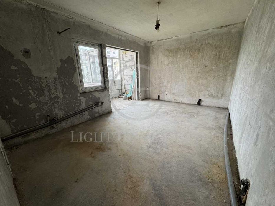 Реф. 3468 Едностаен преустроен в Двустаен Тракия ТЦ Аримаг