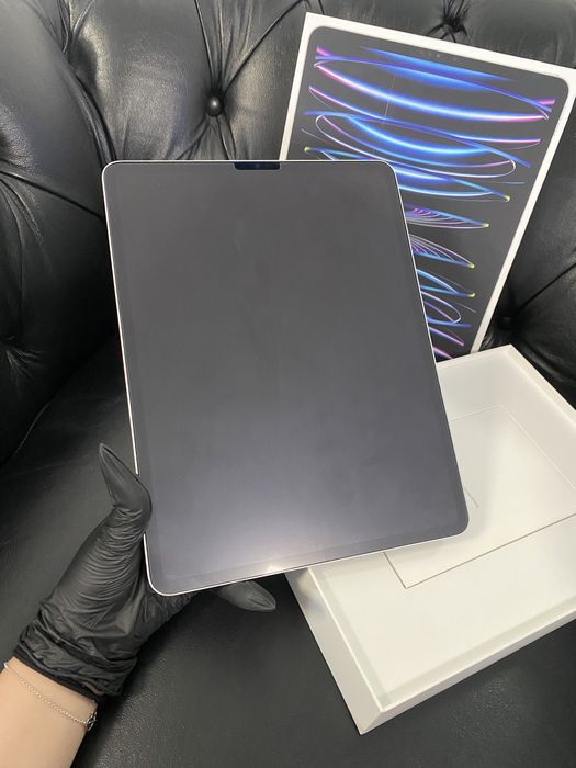 iPad Pro 12.9-Inch(6th Generation) Wi-Fi / 128 GB / Silver / Cod produs: W7X6