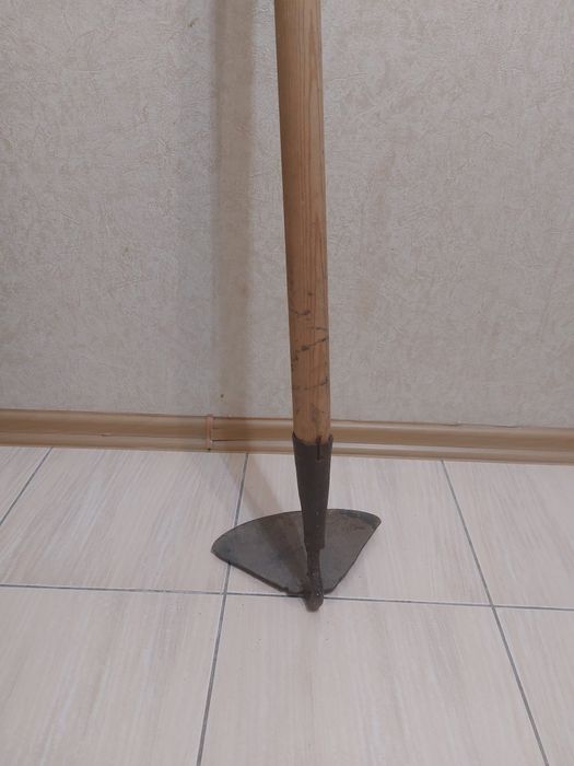 Тяпка, грабли советские