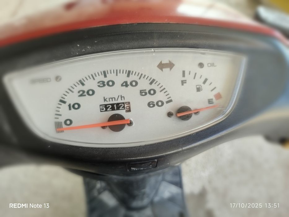 Zapchasga ham boladi akumliyatr bilan yuradi