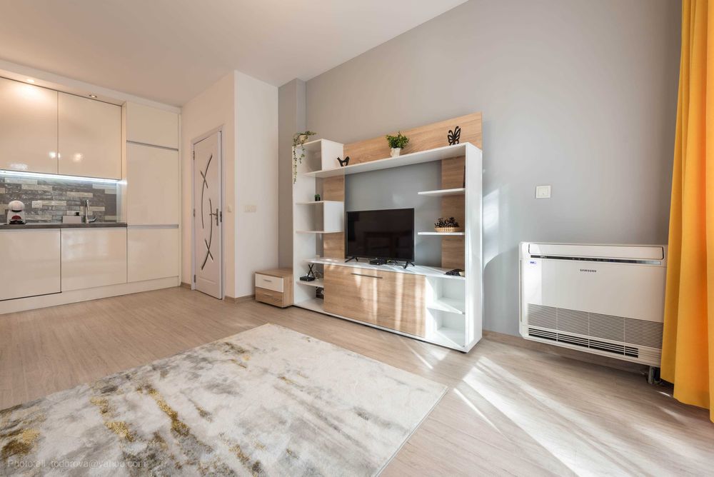 Aquarelle - Варна 91€