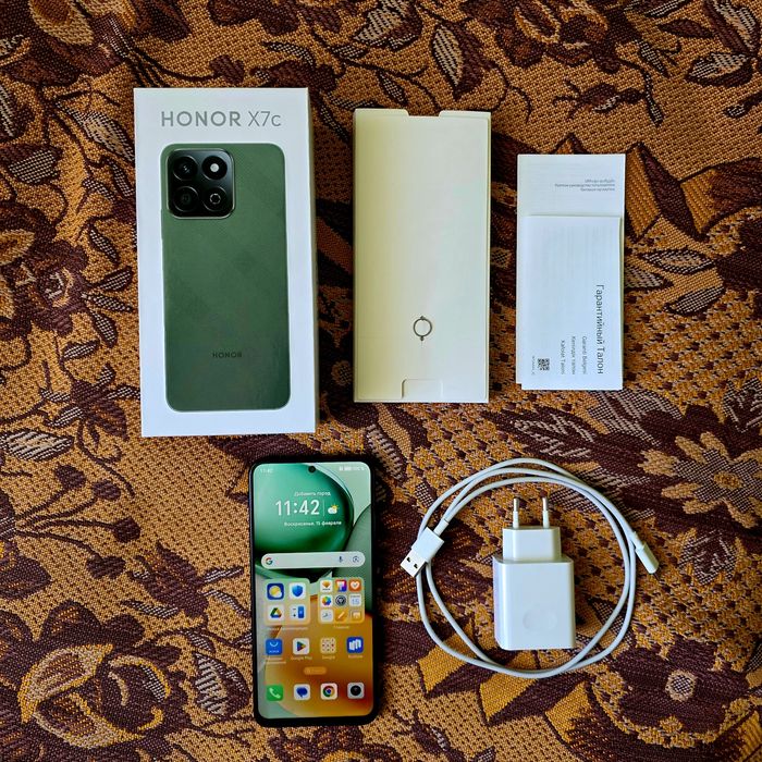 Продам смартфон Honor