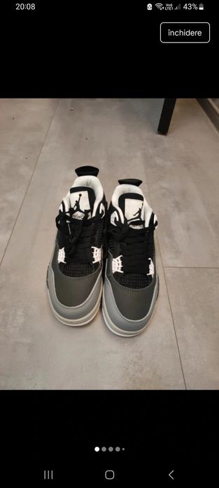 Jordan 4.           .