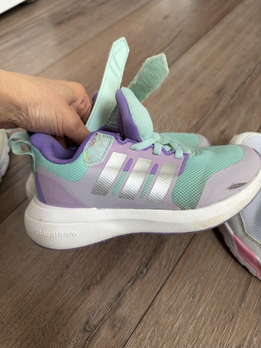 Детские кроссовки Адидас