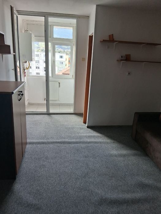 Garsoniera de închiriat