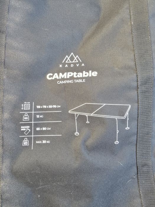 Vand set masa si 4 scaune de camping, impecabile, calitative