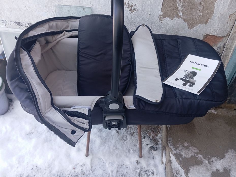 Продам детскую коляску