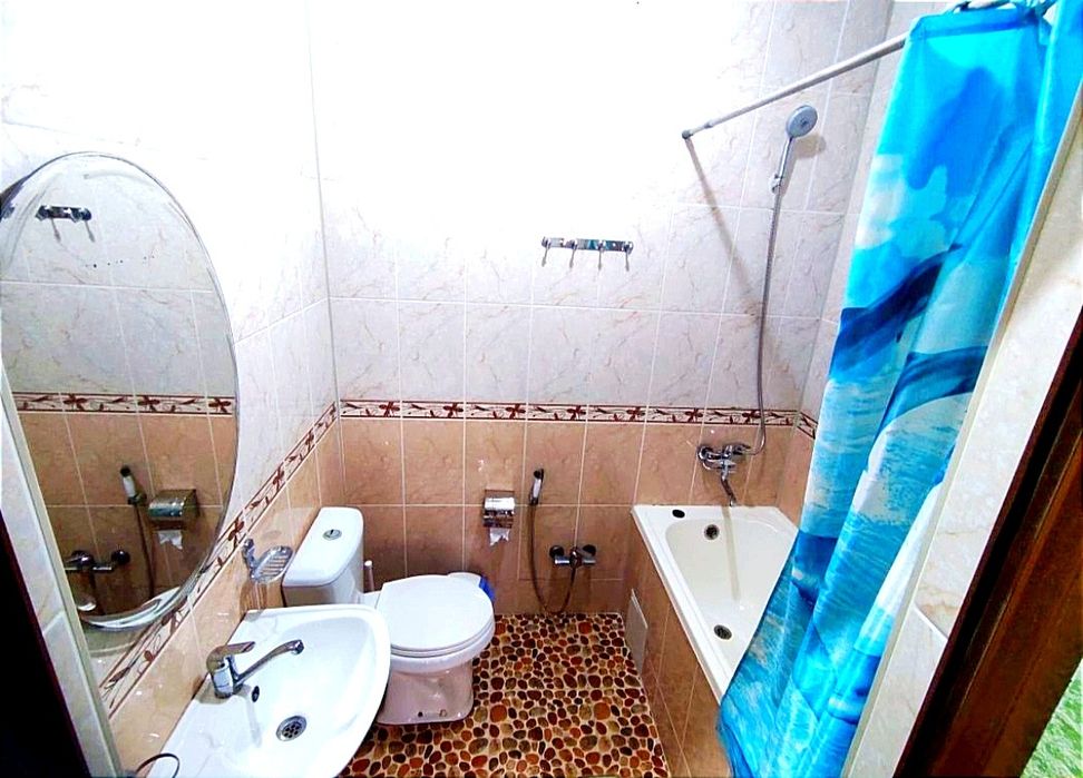 Сдаю свою новую 3-х комнатную квартиру со всеми удобствами.