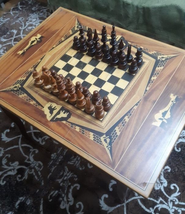 Шахматы со столом