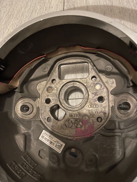 Vand volan audi retapitat cu padele
