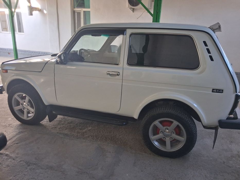 Нива 2121 продам