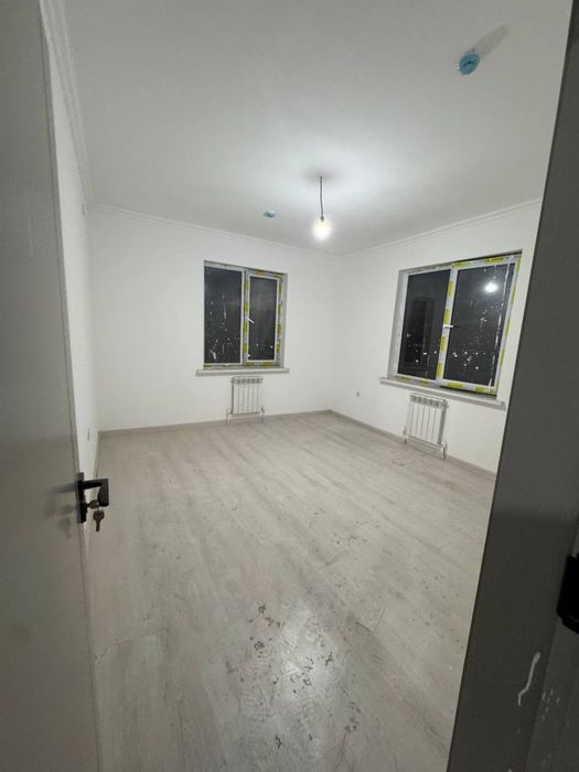 Срочно Яшнобод 2 хона 62 кв янги