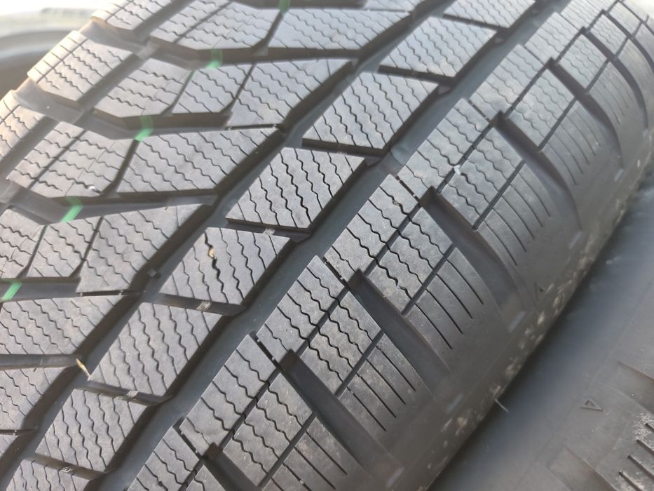 235/55/18" 3бр Falken evrowinter hs02, dot3924,7mm