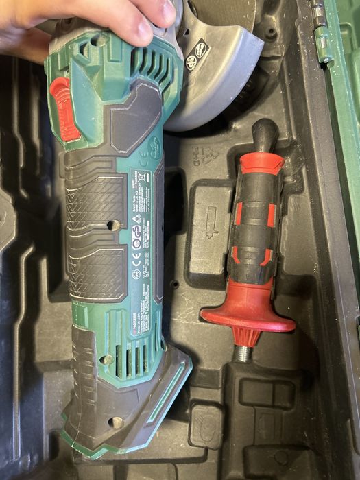 Акумулаторен ъглошлайф parkside