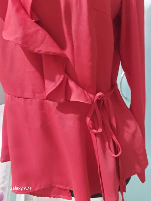 Bluzita rosie eleganta, subtire, finuta Mohito, mas. 34