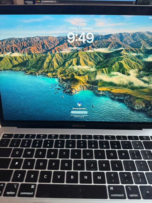 Macbook Air 2018 13-inch / Макбуук Еър 2018 + подарък