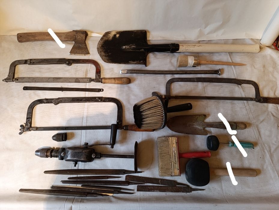 Ножевки , пилы.по металлу.лопата.дрель.мокловици.резиновые молотки.