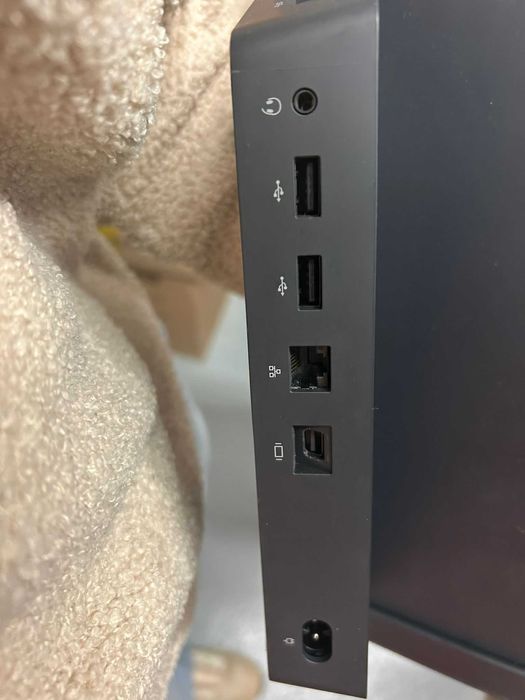Docking Microsoft Surface 1672