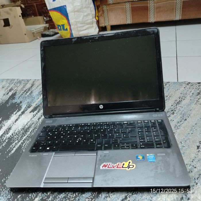 2 laptopuri hp,lenovo