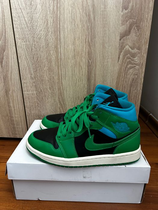 Nike Air Jordan 1MID