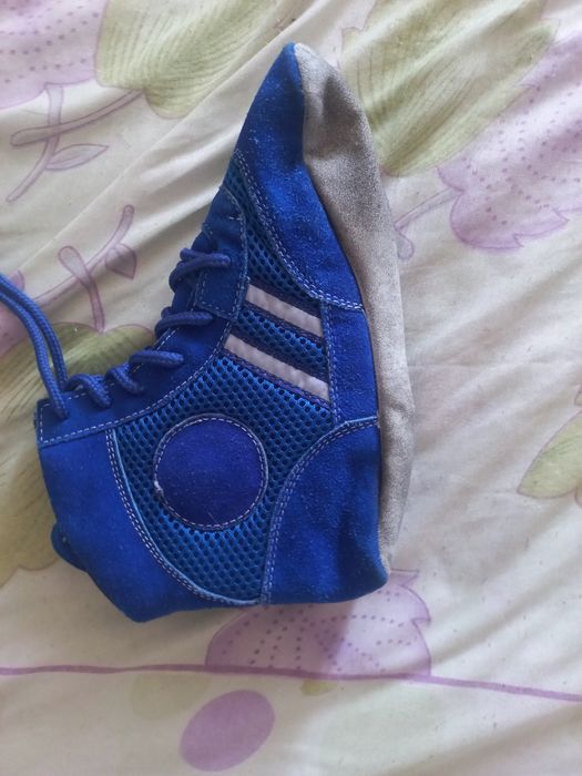 Продам борцоовки на самбо.