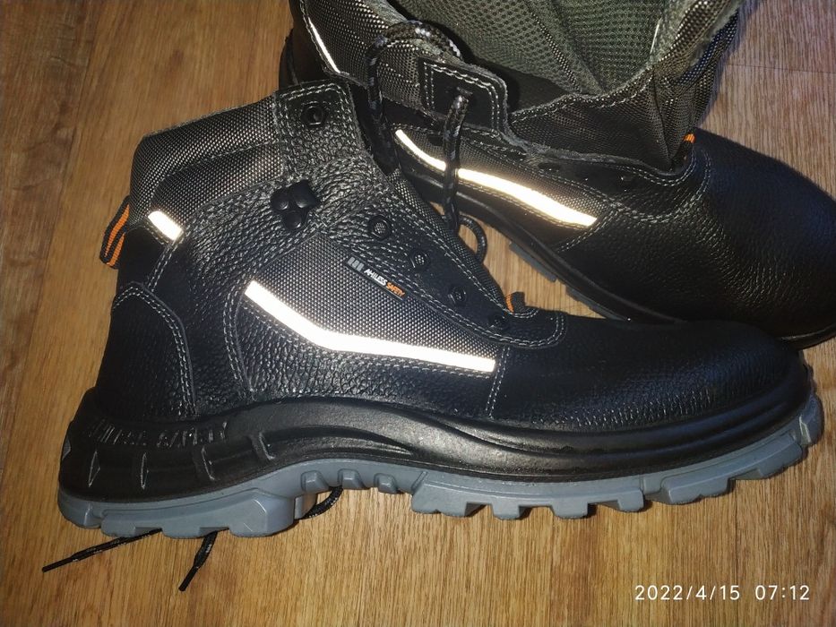 Рабочая обувь. Летняя.