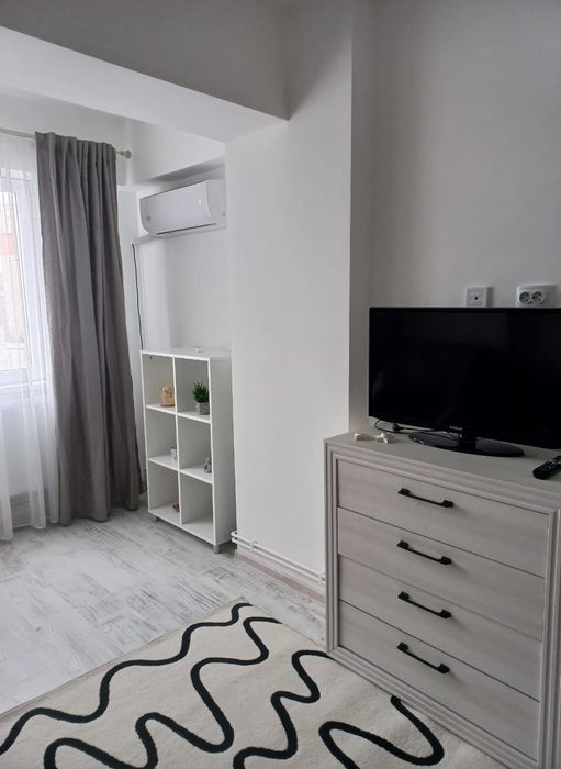 Garsoniera de închiriat