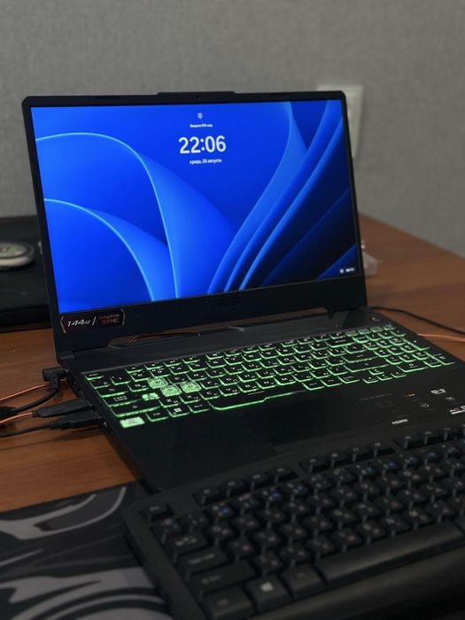 продаю игровой ноутбук ASUS