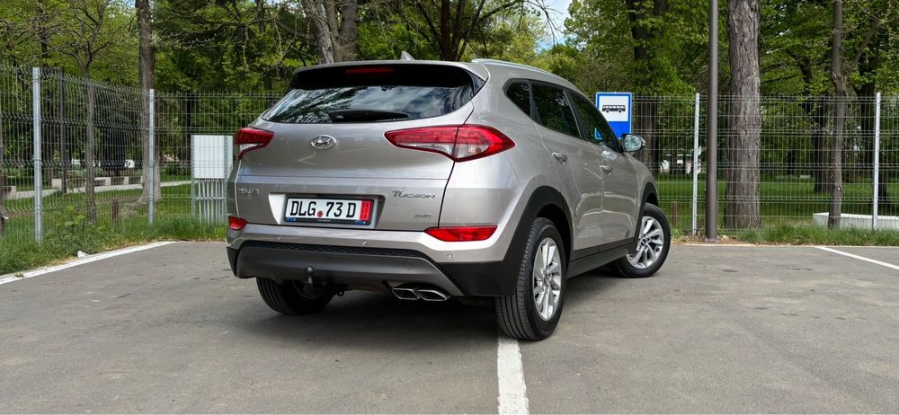 Hyundai Tucson 2.0 Diesel Euro6 Automat Xenon/Led,Navi,131000km