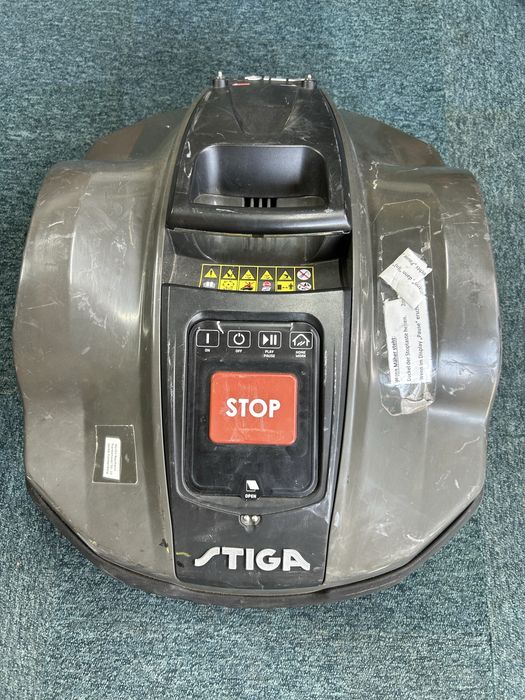 Robot de tuns iarba Stiga