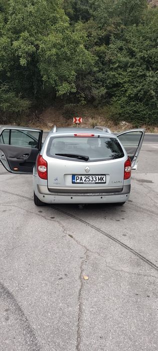 Автомобил Рено Лагуна