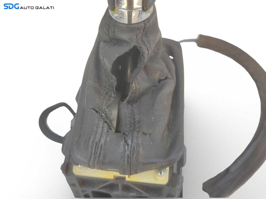 Timonerie Selector Schimbator Trepte Cutie Viteze Automata cu Nuca Volkswagen Passat B6 2005 - 2010 Cod 3C1713025B [A1025]