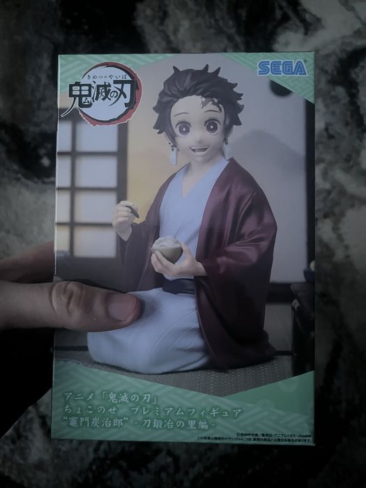 Funko pop и Фигурка на Танджиро