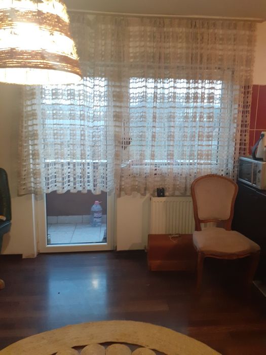 Perdea superbă țesută/croșetată din fir de lână 100%