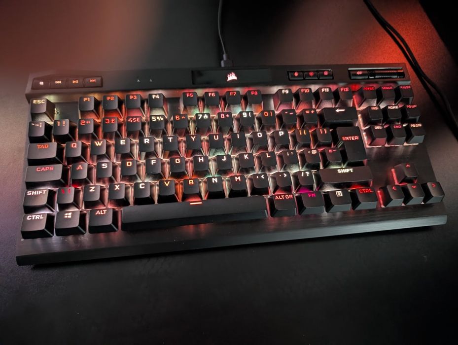 Tastatura gaming mecanica Corsair K70 RGB TKL