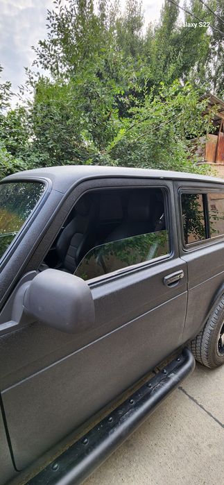 Niva 2121 сотилади