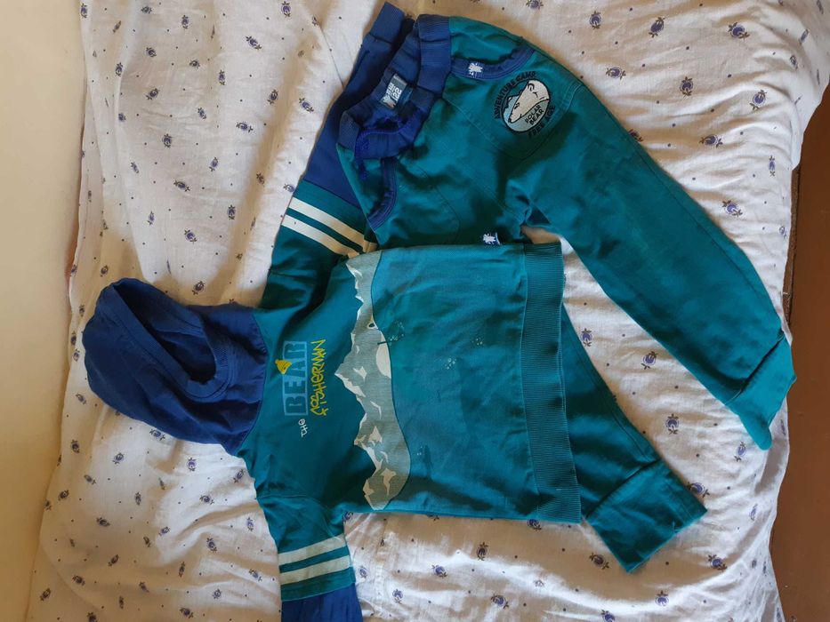 Костюм спортивный на 7 лет