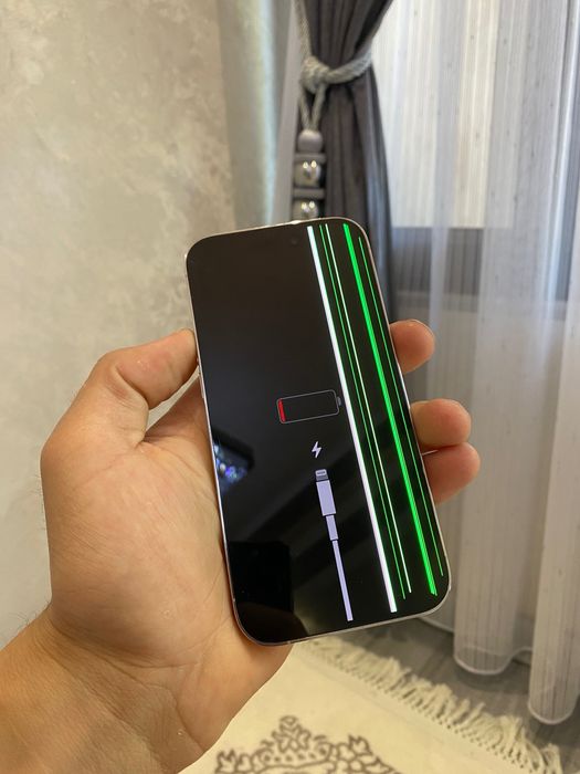Iphone 14 pro.        .