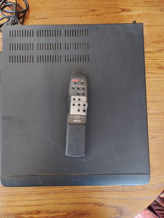 Усилвател DENON,Видео AKAI