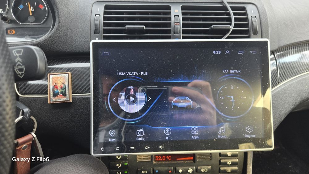 Android 10 инча един дин