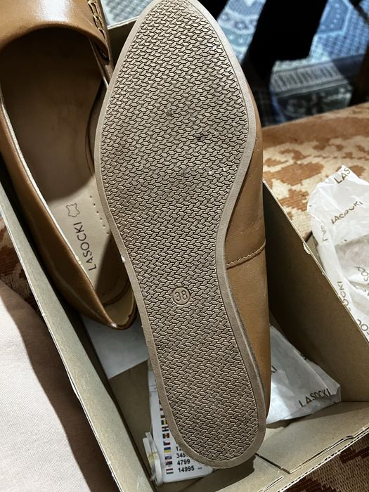 Продавам дамски обувки