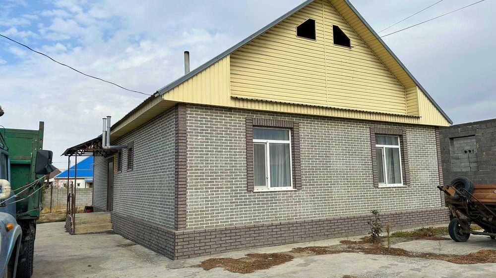 продается 4х ком дом Жастар 1 Айдана Империя