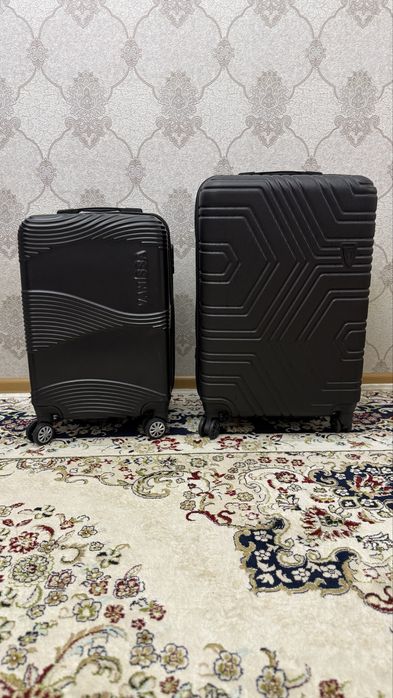 Продам чемоданы