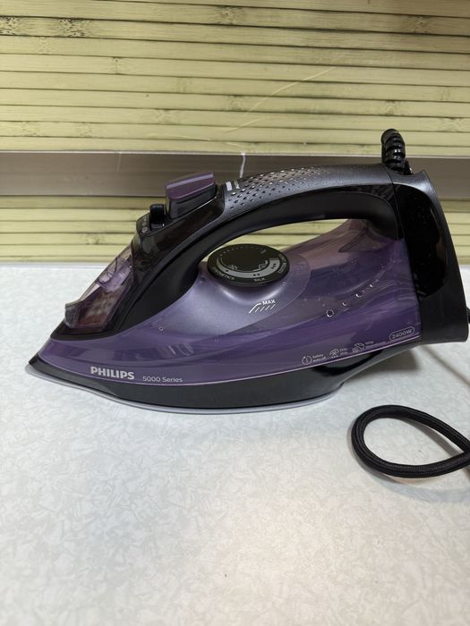 Парна ютия Philips 5000 series