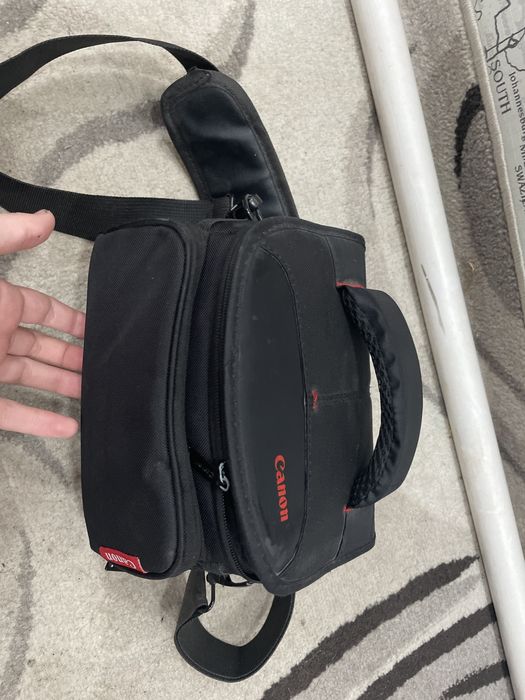 Продам Canon EOS 600D с объективом 18-55мм