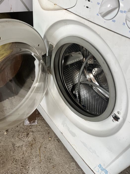 Продам стиральную машинку.