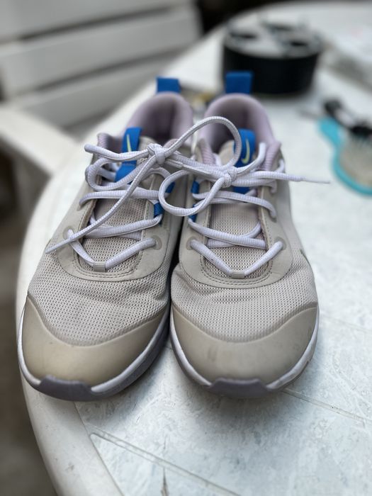 Дамски маратонки Nike