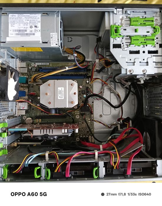 Workstation Fujitsu Siemens W530 (i5)