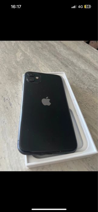 Iphone 11 64 GB cu carcasa Otterbox
